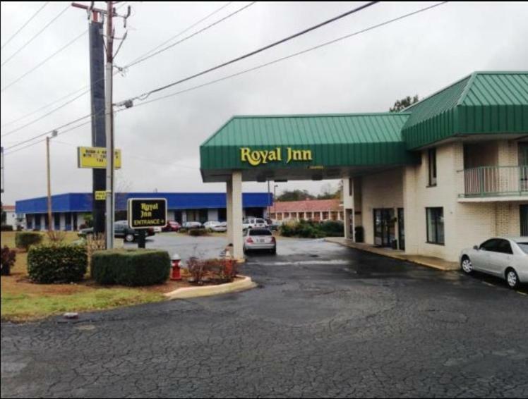 Royal Inn Columbia/Fort Jackson エクステリア 写真